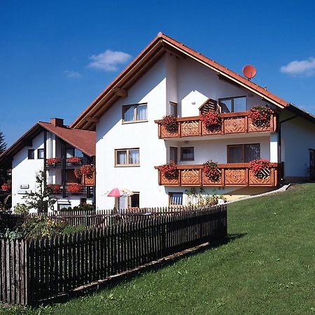 Gasthaus Und Ferienwohnungen Zum Engel Waldbrunn  Exterior foto